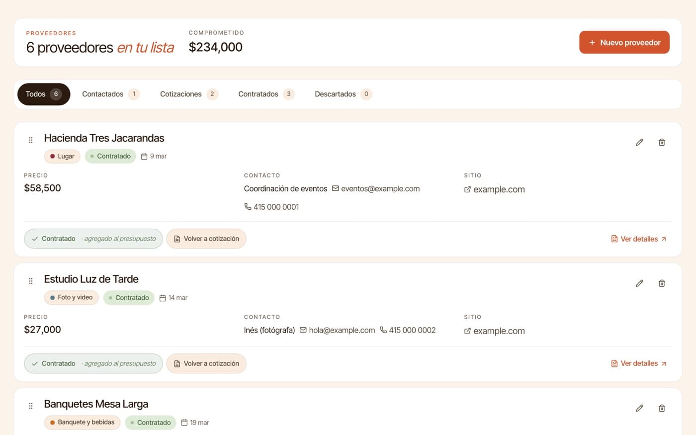 Los proveedores: lugar, catering, fotógrafo, con su precio, su estado y su contacto.